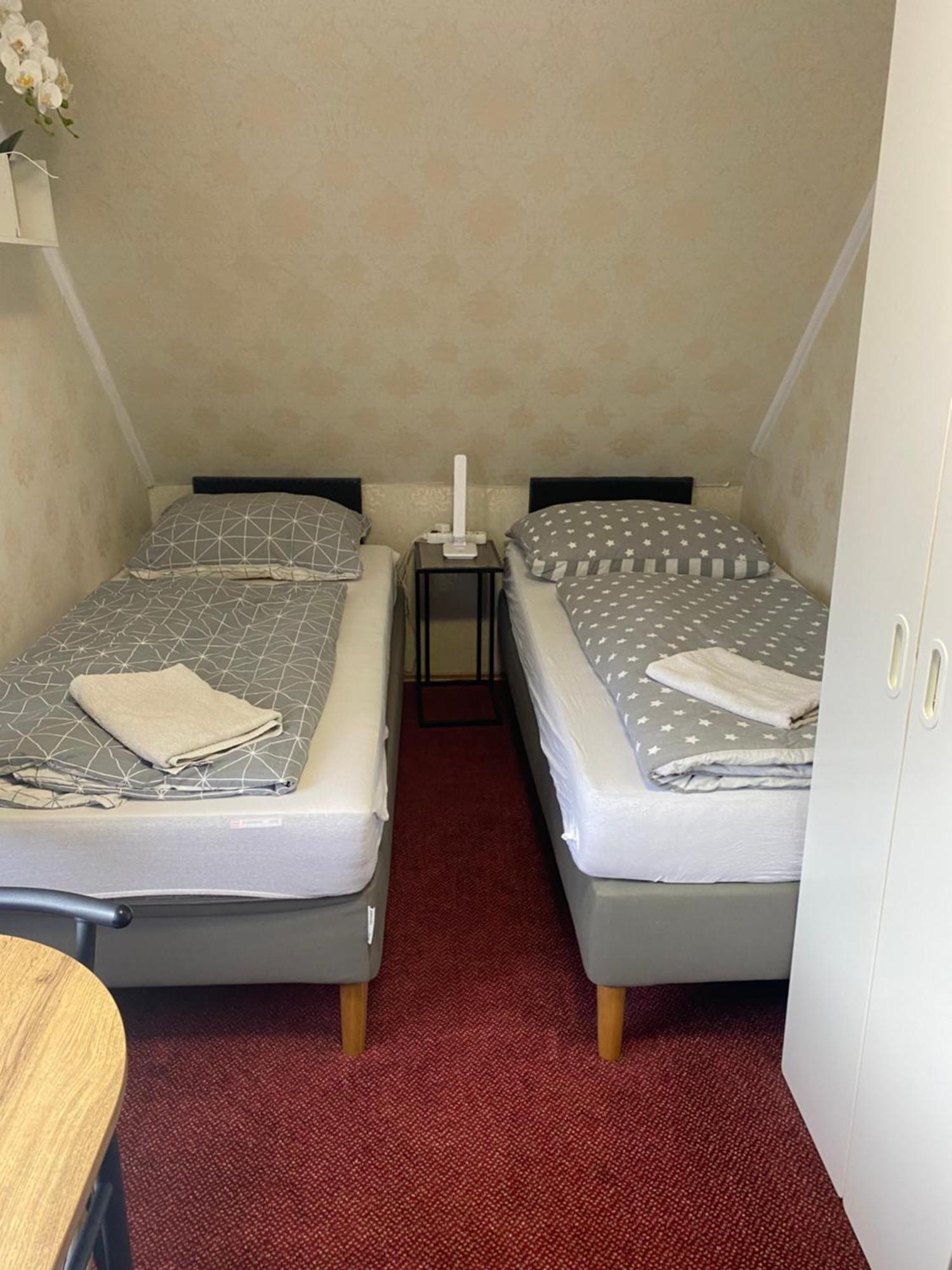 Homestay U Hanky Zdiby Esterno foto