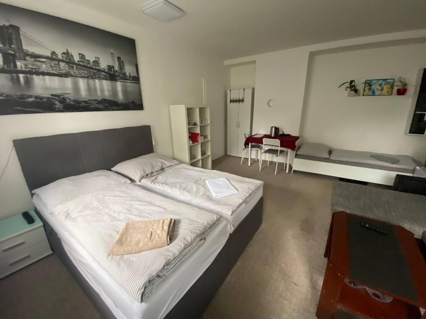 Homestay U Hanky Zdiby Esterno foto